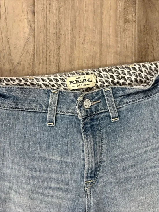 Ariat Western Light Wash Raw Hem Flare Jeans Size 26R - Picture 3 of 10